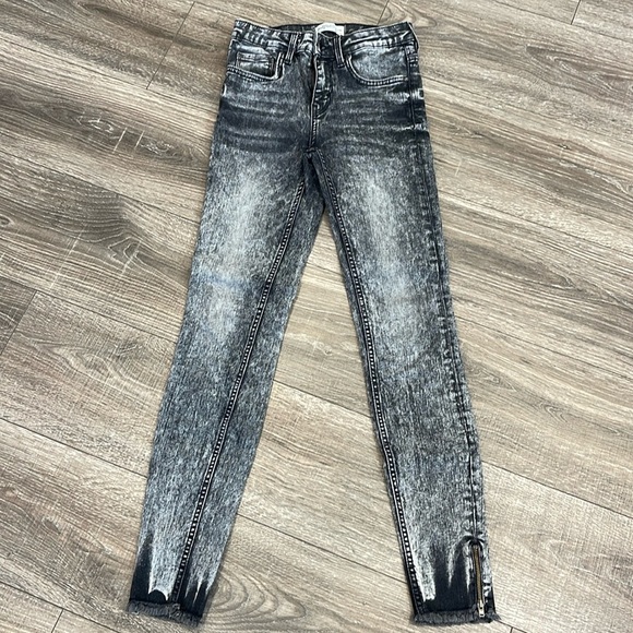 Zara Acid Wash Skinny Jeans Size 4 - Picture 1 of 5